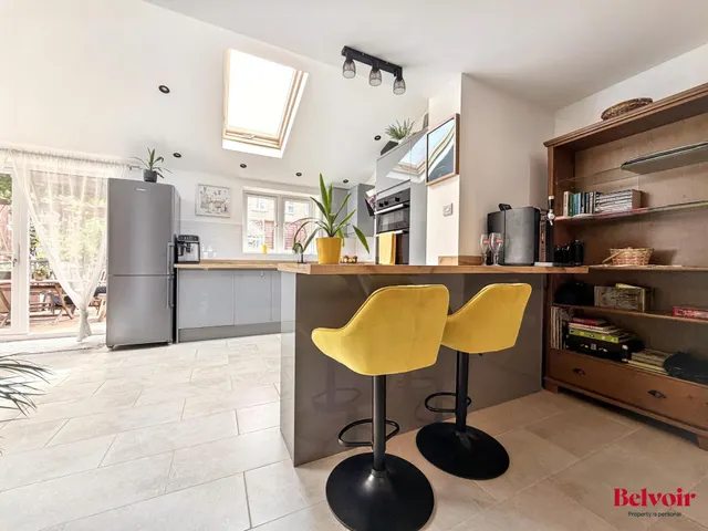Photo 3 — Peacock Close, Cheltenham, GL51