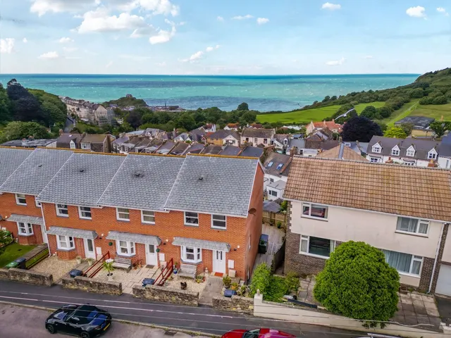 Oceanside Larkstone Crescent, Ilfracombe, EX34, photo 1
