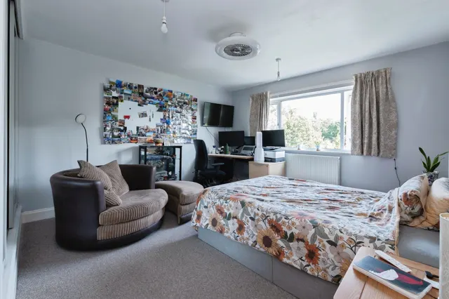 St. Valerie Road, Bournemouth, BH2, photo 2