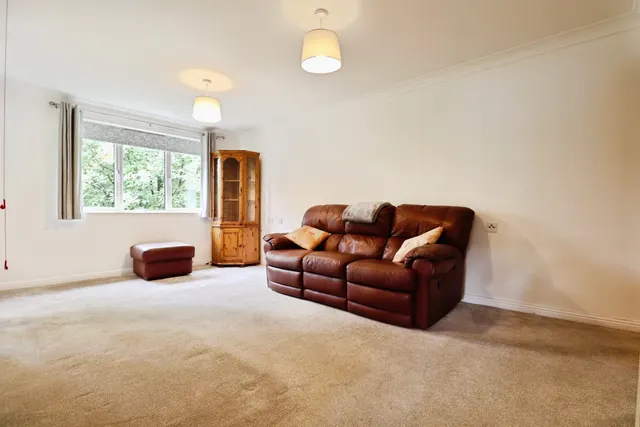 Velindre Road, Cardiff, CF14, photo 3