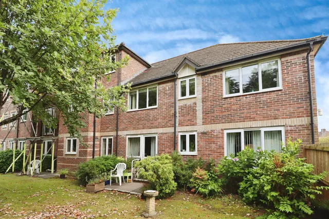 Velindre Road, Cardiff, CF14, photo 1