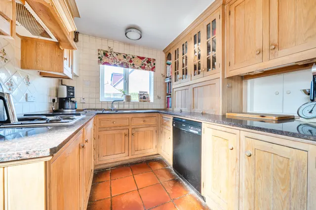 Photo 3 — Addison Gardens, Odiham, Hook, RG29 1AS