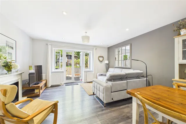 Thorndown Lane, Windlesham, GU20, photo 3