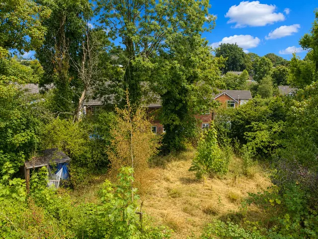 Photo 2 — Newbridge-on-Wye, Llandrindod Wells, Powys, LD1 6LN
