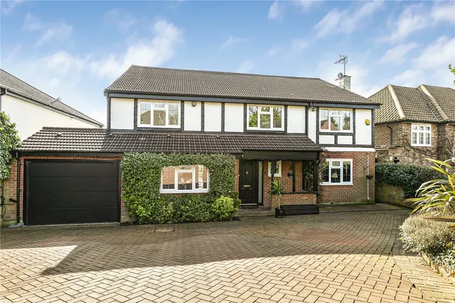 Greenbrook Avenue, Hadley Wood, EN4 0LS, photo 1
