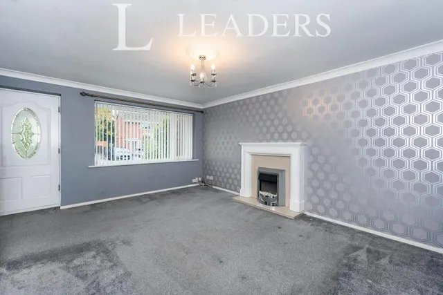 Hillbeck Crescent, Ashton-in-Makerfield, WN4, photo 2