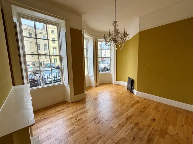 Brunswick Square, Hove, BN3, photo 3