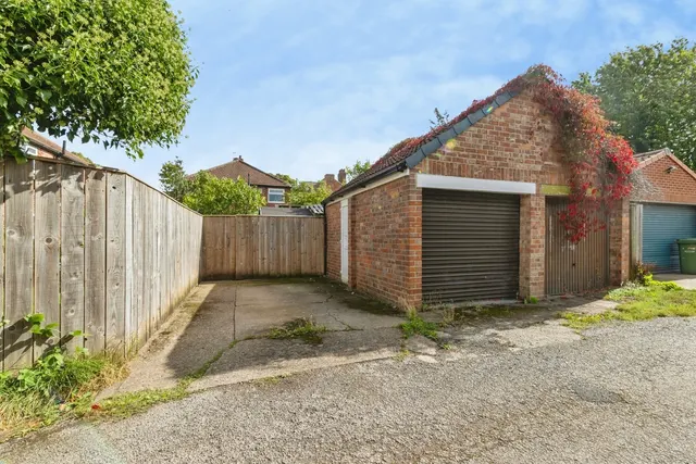 Photo 3 — Cleveland Gardens, Eaglescliffe, Stockton-on-Tees, TS16