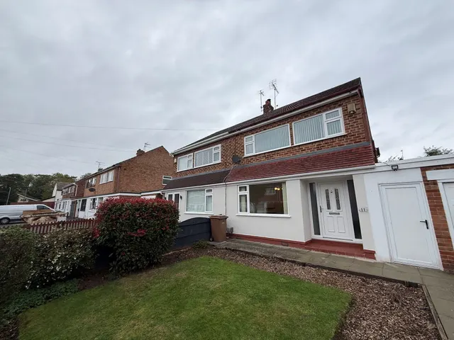 Bowness Avenue, CH63, photo 1