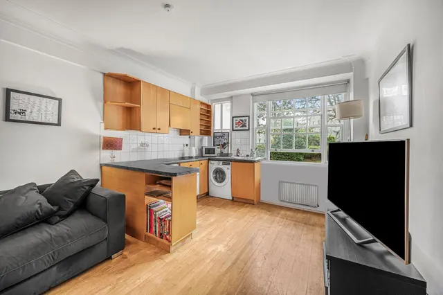 Eton College Road, Chalk Farm, NW3, photo 3