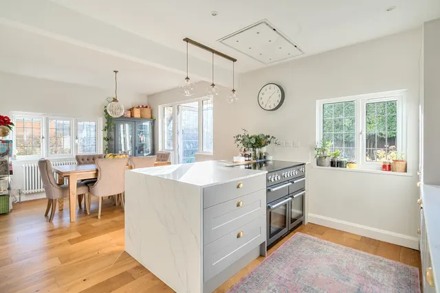 The Close, West Byfleet, KT14, photo 3