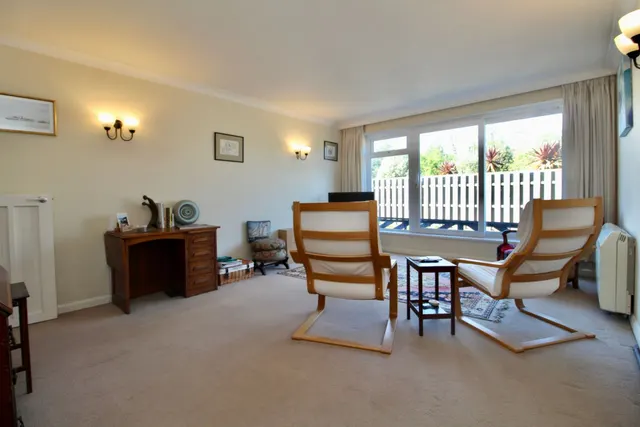 Gosport Street, Lymington, SO41, photo 3