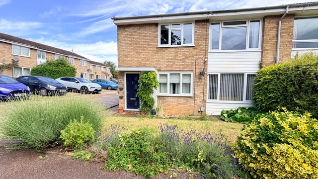 2 bedroom house, Holdbrook, Hitchin, SG4