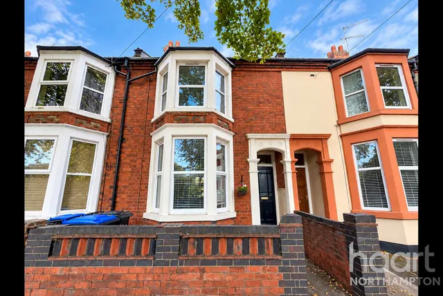 3 bedroom house, Victoria Promenade, Northampton, NN1