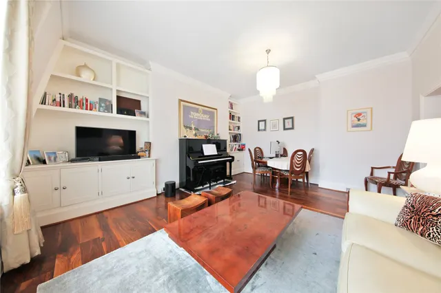 Sloane Court West, London, SW3, photo 3