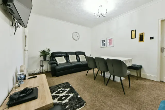 Ashford Street, Nelson, BB9, photo 2