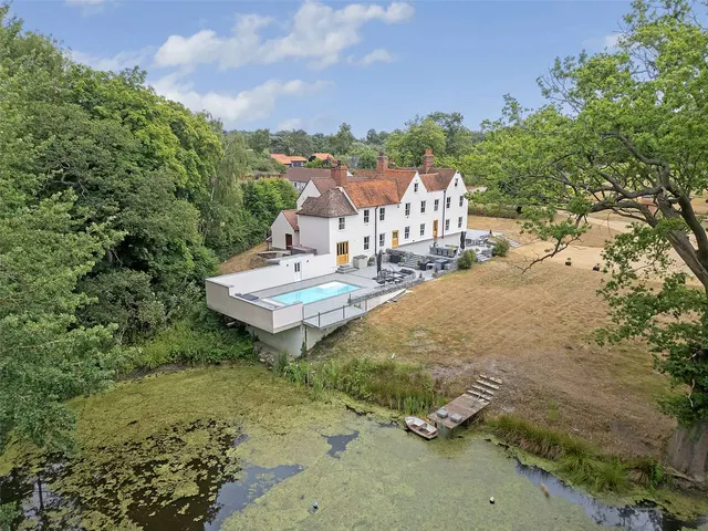 Photo 2 — Berechurch Hall Road, Blackheath, Colchester, CO2 0DB