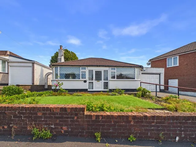 2 bedroom house — Hillary Avenue, Ashton-under-Lyne, Greater Manchester, OL7