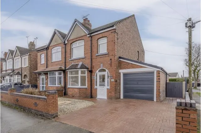 Oakland Avenue, Crewe, photo 1