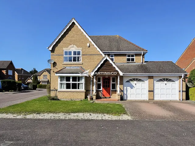 Eagle Gardens, Brickhill, MK41, photo 1