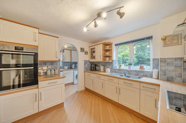 Photo 3 — Rubus Close, West End, Woking, Surrey, GU24 9XD