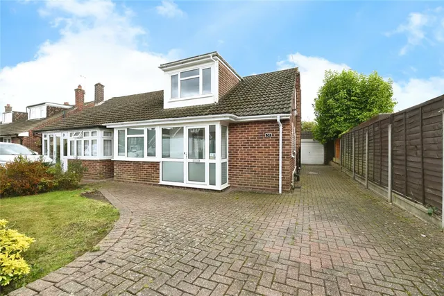 Victors Crescent, Hutton, Brentwood, Essex, CM13, photo 1