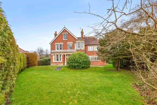 Windmill Hill, Princes Risborough, HP27, photo 1
