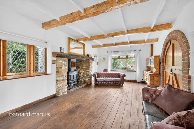 Longdown Lane North, Epsom, KT17, photo 2