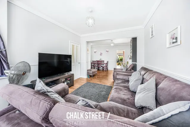 Photo 2 — Upper Rainham Road, Hornchurch, RM12 4EF