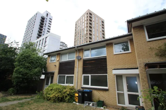 Garrick Crescent, CR0, photo 1