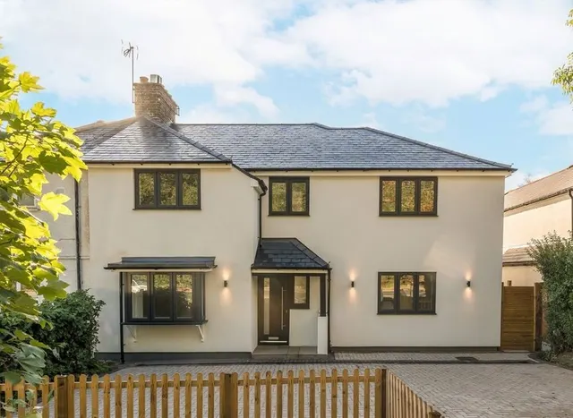 Portsmouth Road, Thames Ditton, KT7, photo 1