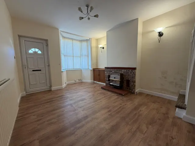 Prestwood Road, Wednesfield, WV11, photo 2