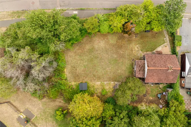 Cosgrove Road, Old Stratford, MK19, photo 3