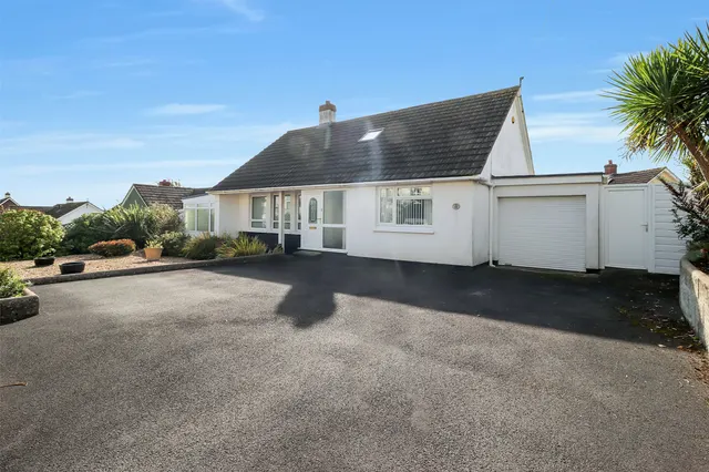 Bay View Road, Northam, EX39, photo 1