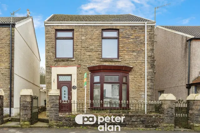 Henfaes Road, Neath, SA11, photo 1