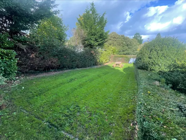 Llangernyw, LL22, photo 3