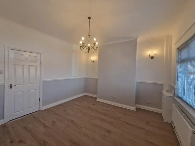 Photo 3 — Lightfoot Avenue, Castleford, West Yorkshire