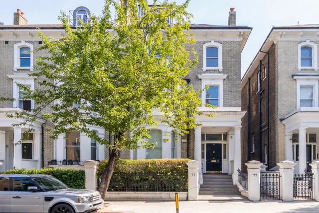 Photo 3 — Redcliffe Gardens, London, SW10