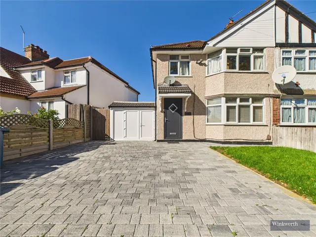 Clewer Crescent, Harrow, HA3, photo 1