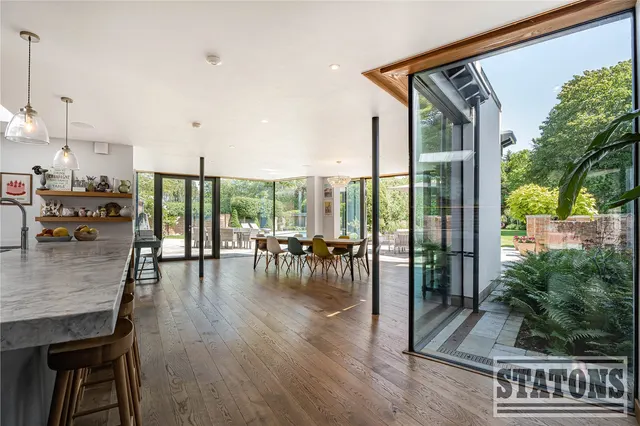 Photo 2 — Hadley Green Road, Barnet, Hertfordshire, EN5 5PY