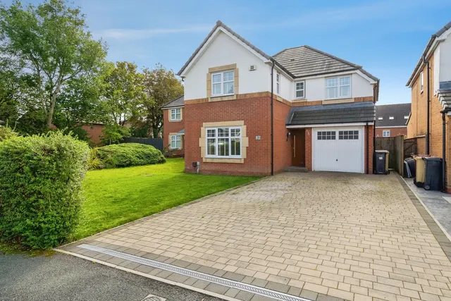 Coppice Close, Lostock, BL6, photo 1