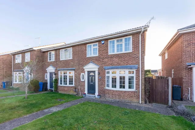 Cranbrook Drive, Maidenhead, Berkshire, photo 1