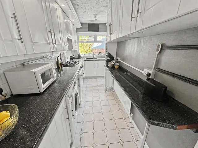 Maple Avenue, Whitefield, M45, photo 3