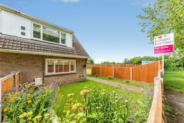 Thorold Avenue, Cranwell Village, Sleaford, photo 1