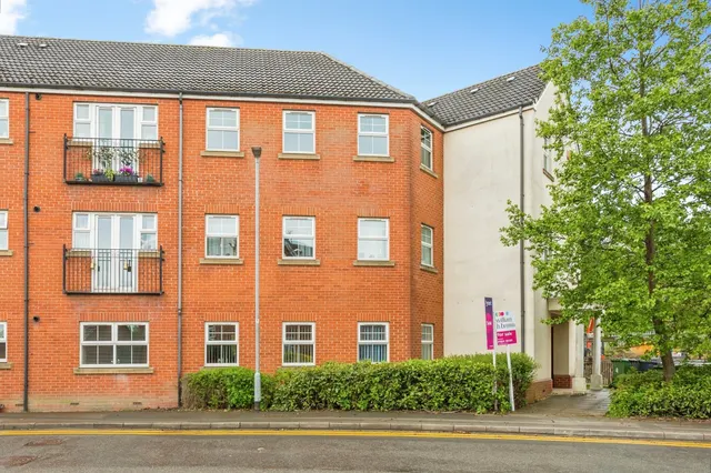 Meadow Side Road, East Ardsley, Wakefield, photo 1
