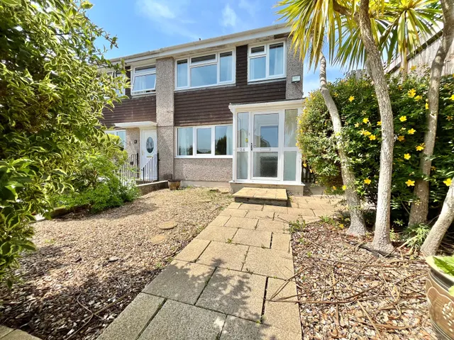 Greenfield Road, Saltash, PL12, photo 1