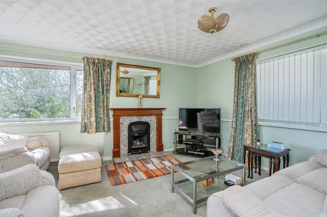 Eglantine Walk, Waterlooville, PO8, photo 2