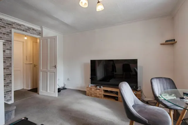Photo 3 — Havelock Road, Biggleswade, Bedfordshire, SG18