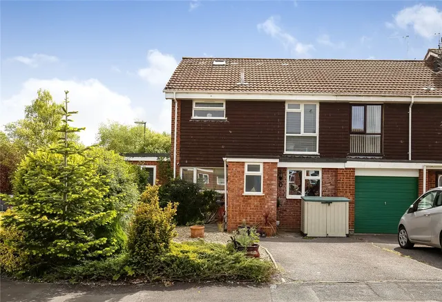 Bramshaw Close, Winchester, SO22, photo 1