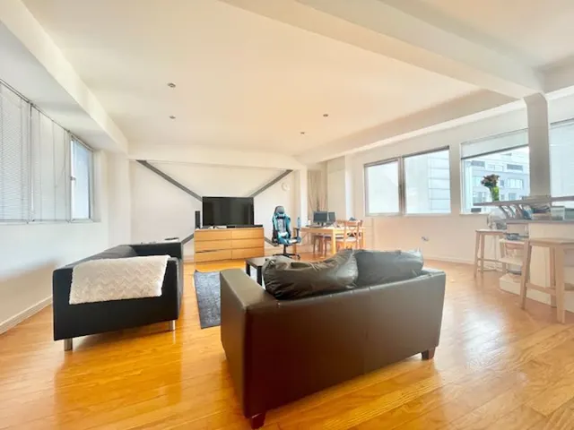 Long Lane, London SE1 4AY, photo 1